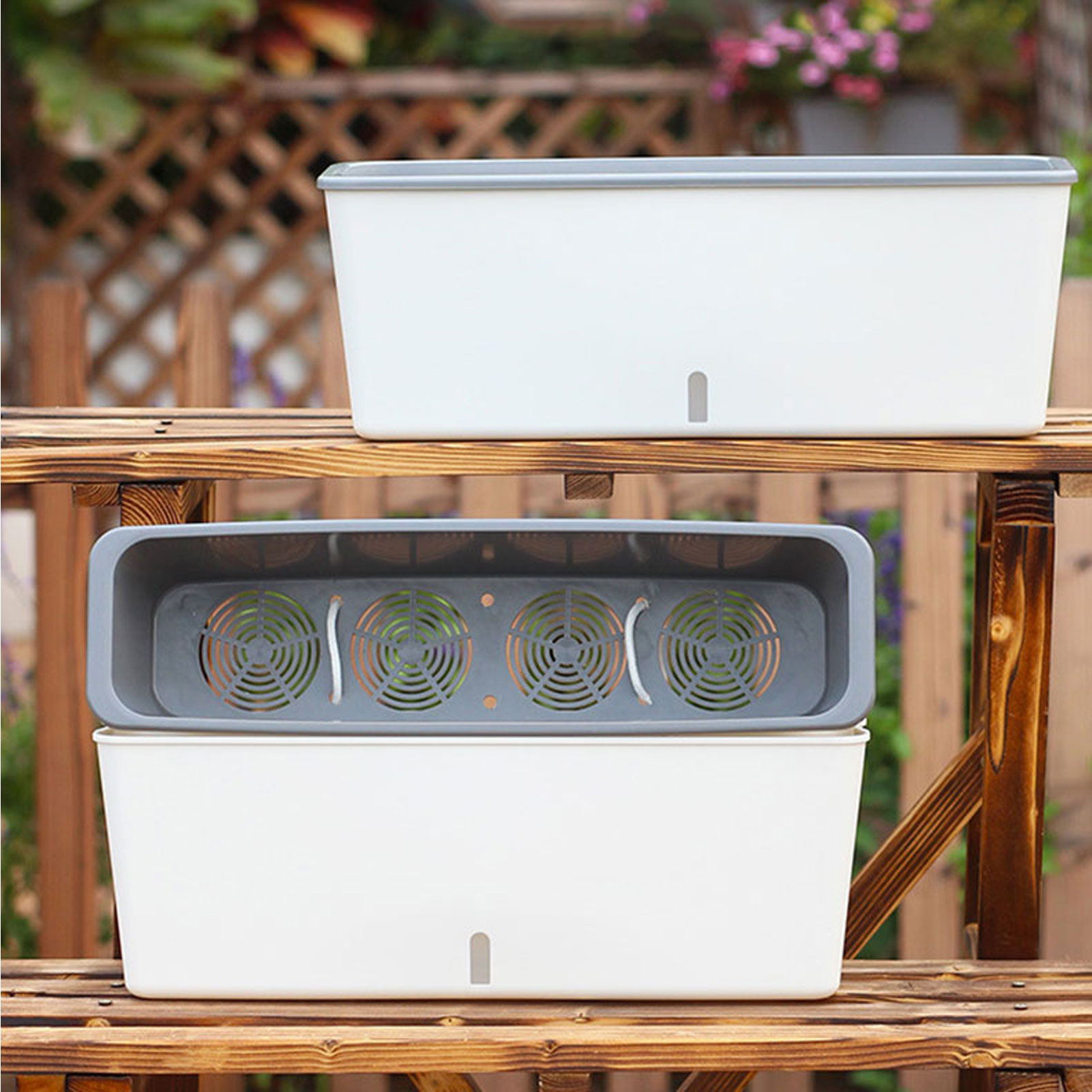 自動給水プランターポット 便利な水位インジケーター付き 友人 - Self-Watering Planter のレビューと価格